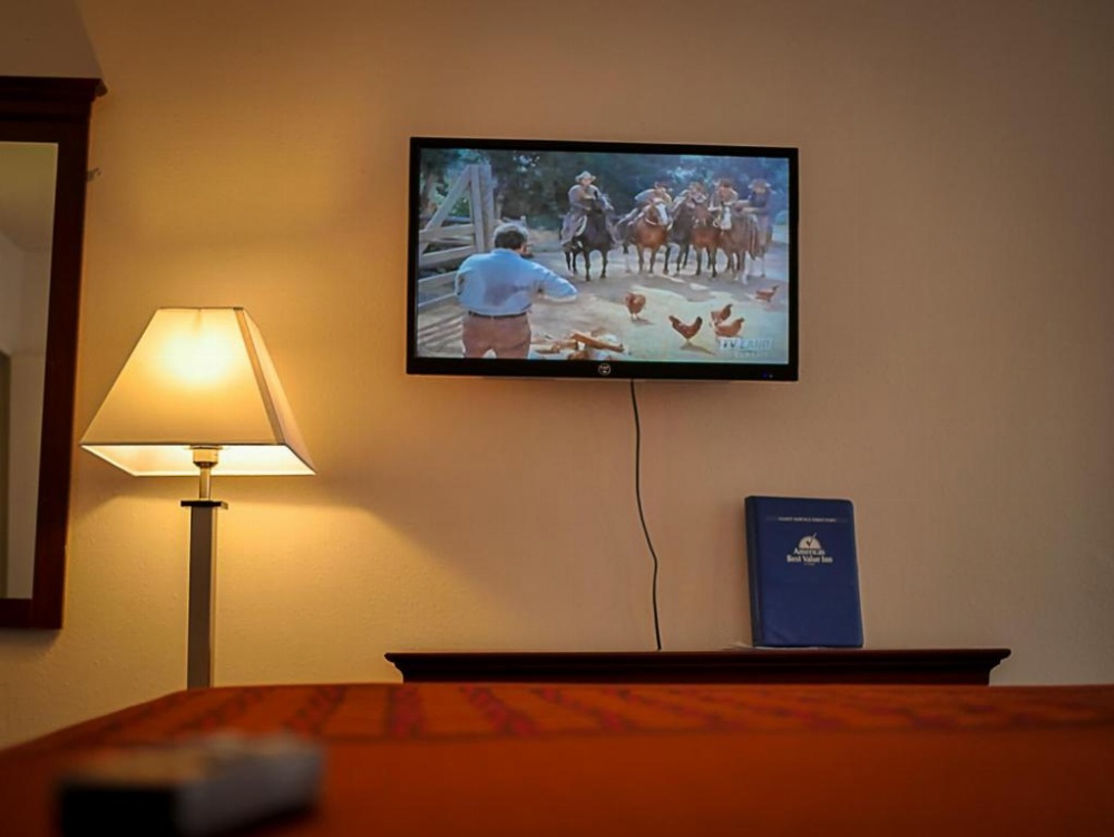Americas Best Value Inn Chico Image 12