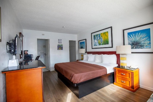Americas Best Value Inn Chico image 19